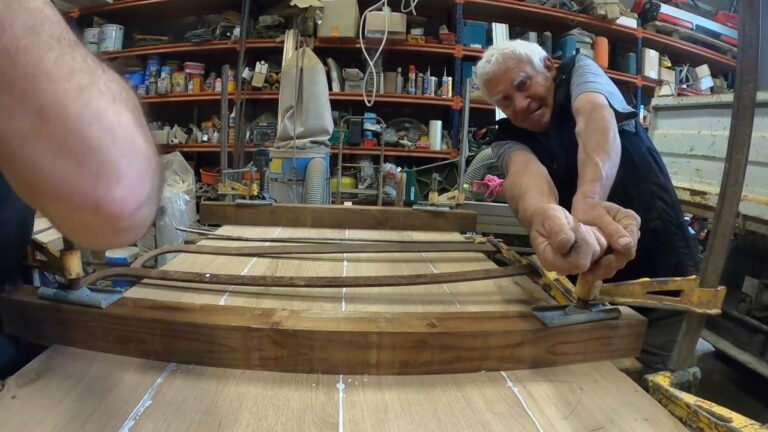 Artisanat : Fabrication de Portes Coulissantes en Bois