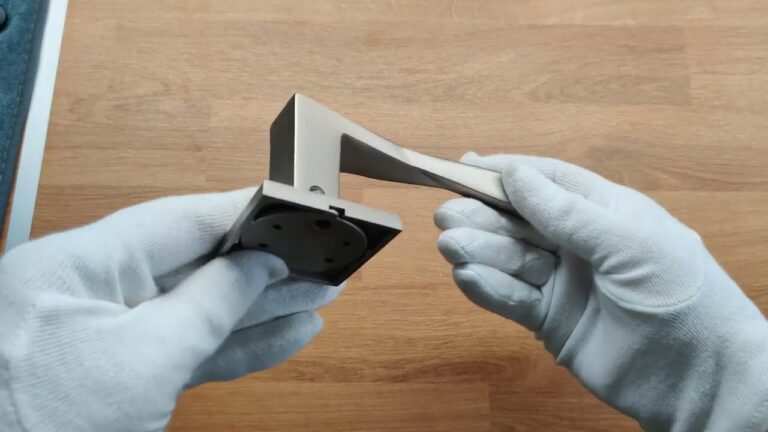 Portes Coulissantes Discr&egrave;tes pour un D&eacute;cor Minimaliste