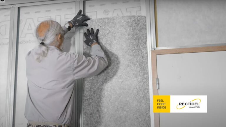 Séparer les espaces avec des portes recyclées